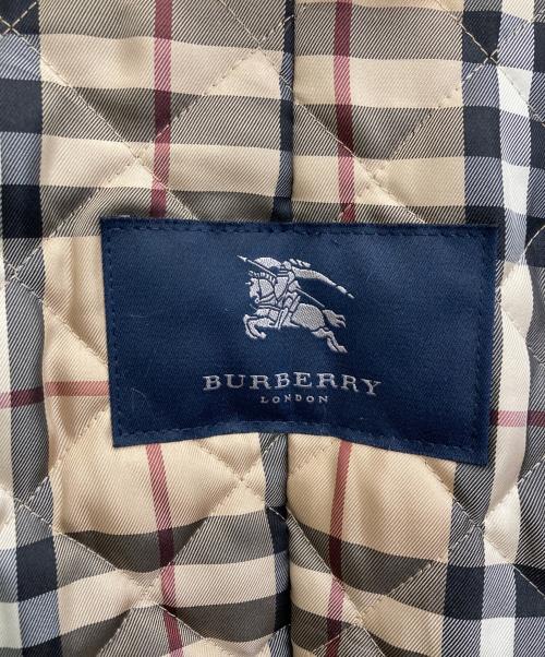 BURBERRY（バーバリー）BURBERRY (バーバリー) パデットコート レッド サイズ:Mの古着・服飾アイテム