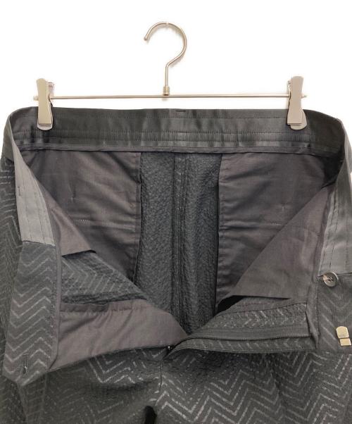 EMPORIO ARMANI（エンポリオアルマーニ）EMPORIO ARMANI (エンポリオアルマーニ) シアサッカースラックス ブラック サイズ:50の古着・服飾アイテム