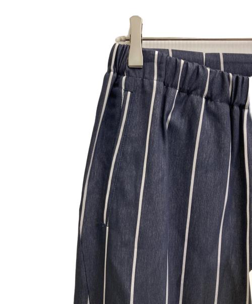 EMPORIO ARMANI（エンポリオアルマーニ）EMPORIO ARMANI (エンポリオアルマーニ) ストライプパンツ ネイビー サイズ:46 未使用品の古着・服飾アイテム