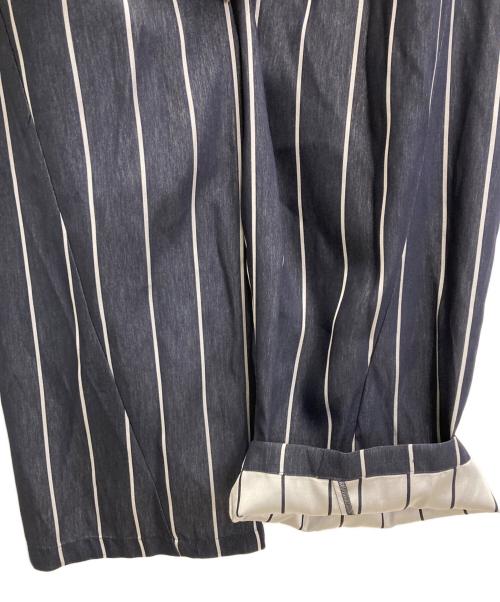 EMPORIO ARMANI（エンポリオアルマーニ）EMPORIO ARMANI (エンポリオアルマーニ) ストライプパンツ ネイビー サイズ:46 未使用品の古着・服飾アイテム
