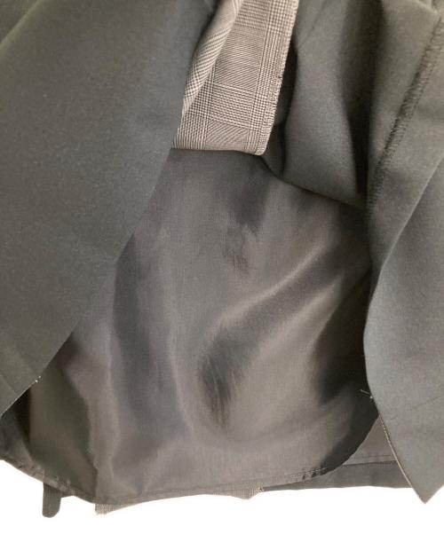 BURBERRY BLUE LABEL（バーバリー ブルー レーベル）BURBERRY BLUE LABEL (バーバリー ブルー レーベル) センターボックスプリーツスカート ブラック サイズ:36の古着・服飾アイテム