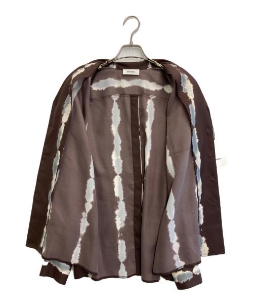 MIESROHE（ミースロエ）MIESROHE (ミースロエ) プリントツイルバックスリットシャツ ブラウン サイズ:free 未使用品の古着・服飾アイテム