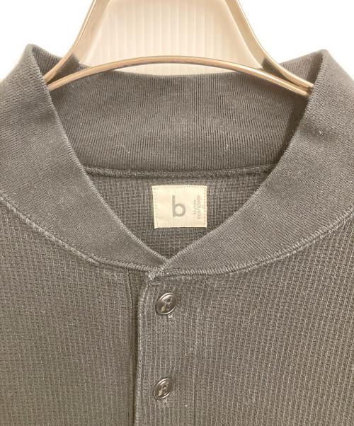 blurhms ROOTSTOCK（ブラームスルーツストック）blurhms ROOTSTOCK (ブラームスルーツストック) ヘンリーネックカットソー ブラック サイズ:Mの古着・服飾アイテム
