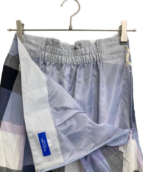 BURBERRY BLUE LABEL（バーバリー ブルー レーベル）BURBERRY BLUE LABEL (バーバリー ブルー レーベル) チェックスカート ネイビー サイズ:38の古着・服飾アイテム