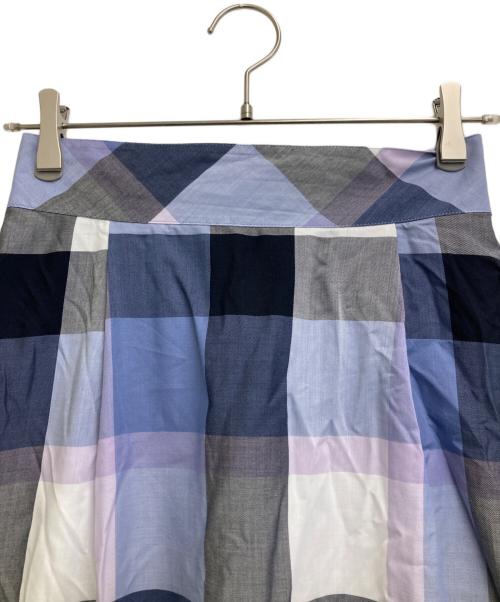 BURBERRY BLUE LABEL（バーバリー ブルー レーベル）BURBERRY BLUE LABEL (バーバリー ブルー レーベル) チェックスカート ネイビー サイズ:38の古着・服飾アイテム