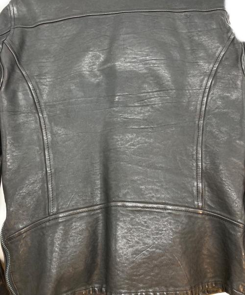 ISAMU KATAYAMA BACKLASH（イサムカタヤマ・バックラッシュ）ISAMU KATAYAMA BACKLASH (イサムカタヤマ・バックラッシュ) イタリアンショルダー製品染めダブルライダース ブラック サイズ:XSの古着・服飾アイテム