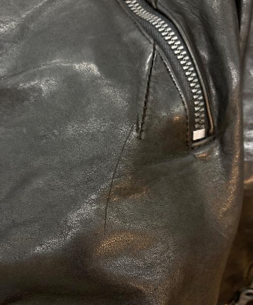 ISAMU KATAYAMA BACKLASH（イサムカタヤマ・バックラッシュ）ISAMU KATAYAMA BACKLASH (イサムカタヤマ・バックラッシュ) イタリアンショルダー製品染めダブルライダース ブラック サイズ:XSの古着・服飾アイテム