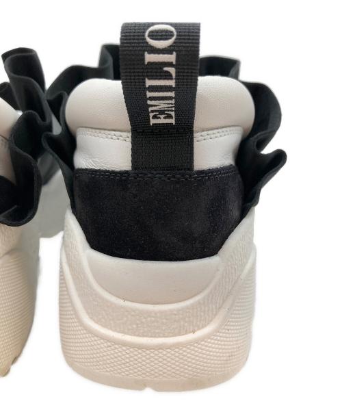 Emilio Pucci（エミリオ プッチ）Emilio Pucci (エミリオ プッチ) フリルスニーカー ホワイト×ブラック サイズ:36の古着・服飾アイテム