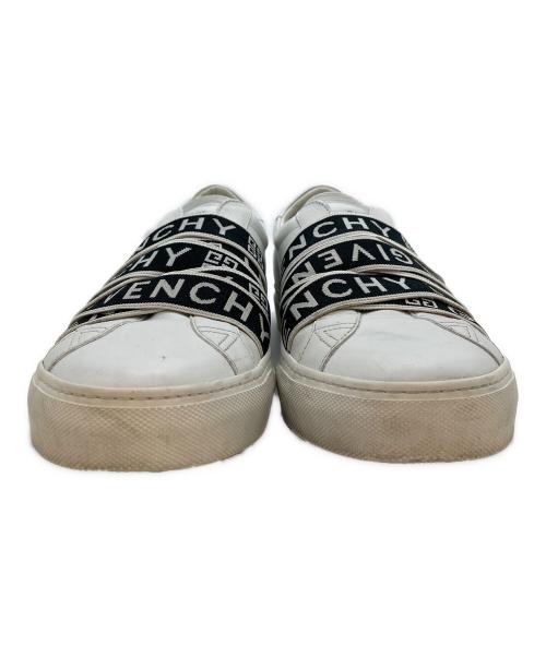 GIVENCHY（ジバンシィ）GIVENCHY (ジバンシィ) アーバンストリートベルトロゴスニーカー ホワイト サイズ:41の古着・服飾アイテム