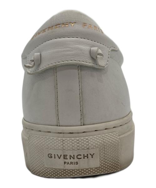 GIVENCHY（ジバンシィ）GIVENCHY (ジバンシィ) アーバンストリートベルトロゴスニーカー ホワイト サイズ:41の古着・服飾アイテム