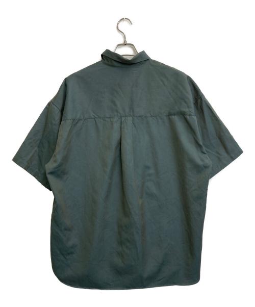 MAISON SPECIAL（メゾンスペシャル）MAISON SPECIAL (メゾンスペシャル) 半袖シャツ オリーブ サイズ:SIZE 2の古着・服飾アイテム