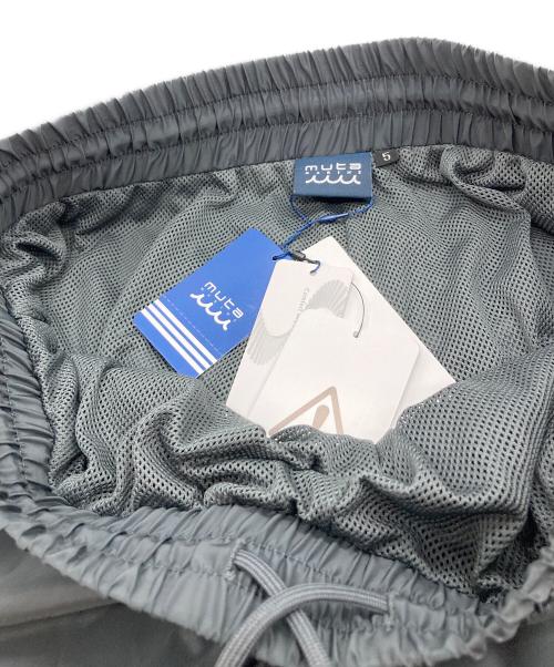 muta（ムータ）muta (ムータ) 撥水ストレッチショートパンツ グレー サイズ:5 未使用品の古着・服飾アイテム