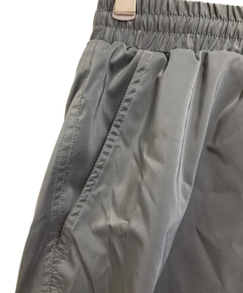 muta（ムータ）muta (ムータ) 撥水ストレッチショートパンツ グレー サイズ:5 未使用品の古着・服飾アイテム