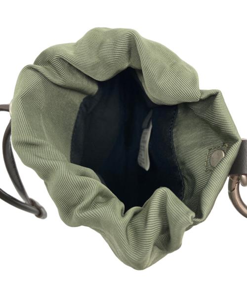 Y's（ワイズ）Y's (ワイズ) VINTAGE NYLON TWILL DEFORMED POUCH グリーンの古着・服飾アイテム