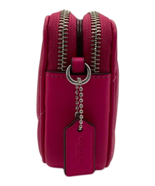 COACH（コーチ）COACH (コーチ) キラ クロスボディ・ピロー キルティング ピンクの古着・服飾アイテム
