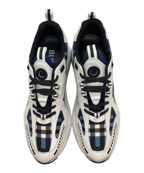 BURBERRY LONDON（バーバリーロンドン）BURBERRY LONDON (バーバリーロンドン) スニーカー ブルー×ホワイト サイズ:44 未使用品の古着・服飾アイテム