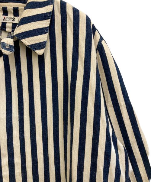 I.S. ISSEY MIYAKE（イッセイ ミヤケ）I.S. ISSEY MIYAKE (イッセイ ミヤケ) ストライプコート ホワイト×ブルー サイズ:9の古着・服飾アイテム