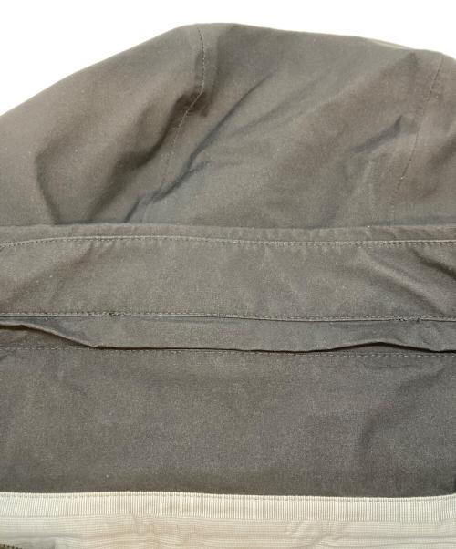 DESCENTE ALLTERRAIN（デザイント オルテライン）Descente ALLTERRAIN (デザイント オルテライン) CREAS ハードシェルジャケット ブラック サイズ:Sの古着・服飾アイテム