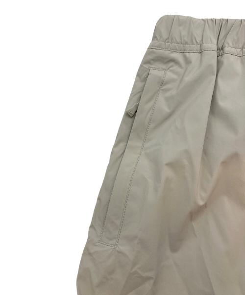 DAIWA PIER39（ダイワ ピア39）DAIWA PIER39 (ダイワ ピア39) TECH 2WAY EXTREME SKIRT アイボリー サイズ:Mの古着・服飾アイテム