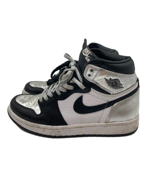 NIKE（ナイキ）NIKE (ナイキ) スニーカー シルバー×ブラック サイズ:23.5の古着・服飾アイテム