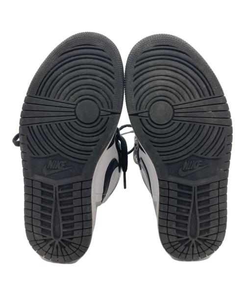 NIKE（ナイキ）NIKE (ナイキ) スニーカー シルバー×ブラック サイズ:23.5の古着・服飾アイテム