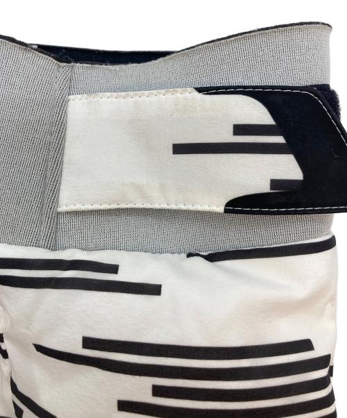 MASTER BUNNY EDITION（マスターバニーエディション）MASTER BUNNY EDITION (マスターバニーエディション) ダウンジャケット ホワイト×ブラック サイズ:５の古着・服飾アイテム