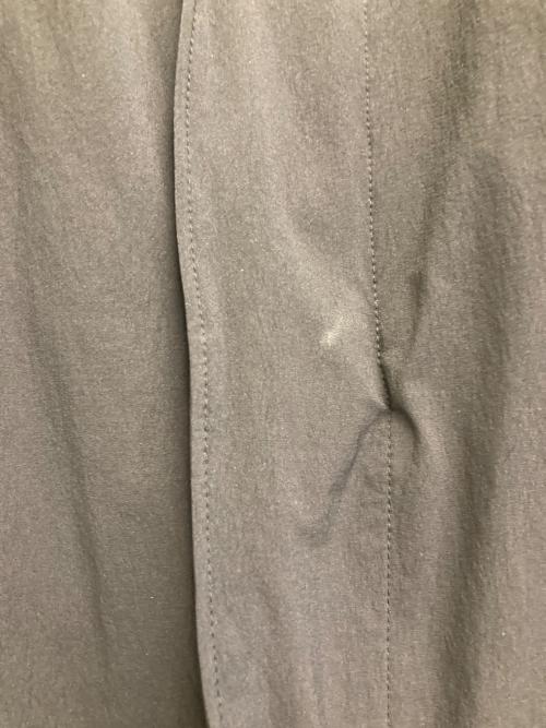 1piu1uguale3（ウノピュウノウグァーレトレ）1piu1uguale3 (ウノピュウノウグァーレトレ) マウンテンパーカー ブラック サイズ:Mの古着・服飾アイテム