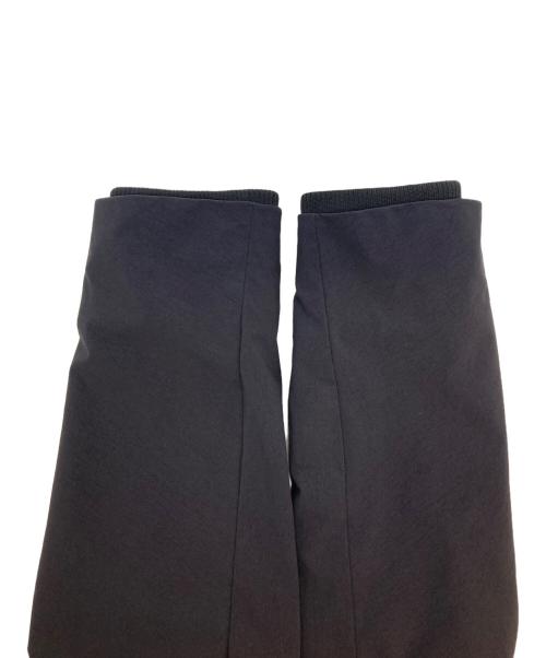 1piu1uguale3（ウノピュウノウグァーレトレ）1piu1uguale3 (ウノピュウノウグァーレトレ) マウンテンパーカー ブラック サイズ:Mの古着・服飾アイテム