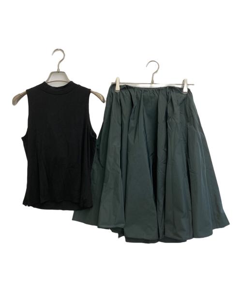 'S Max Mara（エスマックスマーラ）'S Max Mara (エスマックスマーラ) トップス スカート セットアップ ブラック サイズ:40 未使用品の古着・服飾アイテム