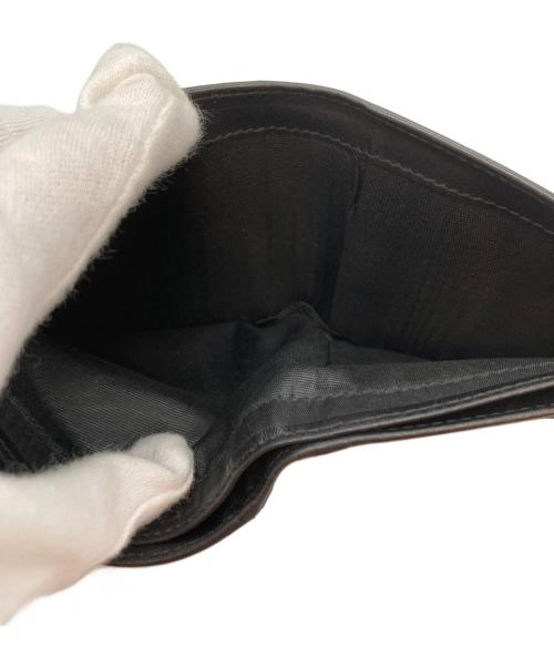 PRADA（プラダ）PRADA (プラダ) 2つ折り財布 ブラックの古着・服飾アイテム