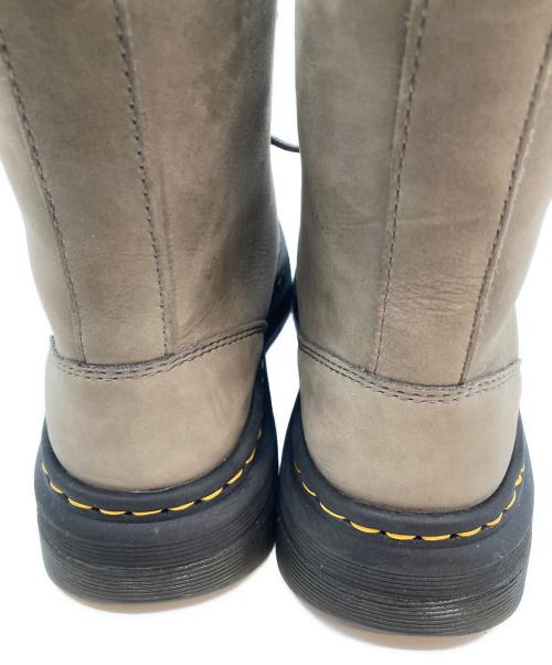 Dr.Martens（ドクターマーチン）Dr.Martens (ドクターマーチン) 8ホールブーツ グレー サイズ:36の古着・服飾アイテム
