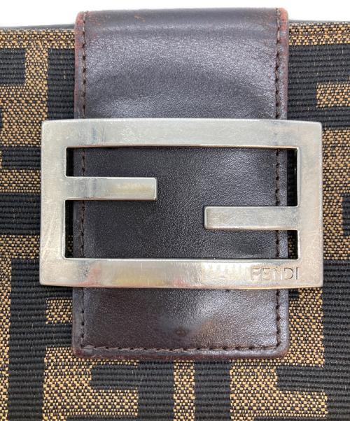 FENDI（フェンディ）FENDI (フェンディ) ズッカ柄2つ折り財布 ブラウンの古着・服飾アイテム
