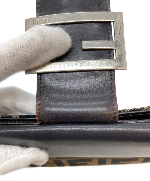 FENDI（フェンディ）FENDI (フェンディ) ズッカ柄2つ折り財布 ブラウンの古着・服飾アイテム