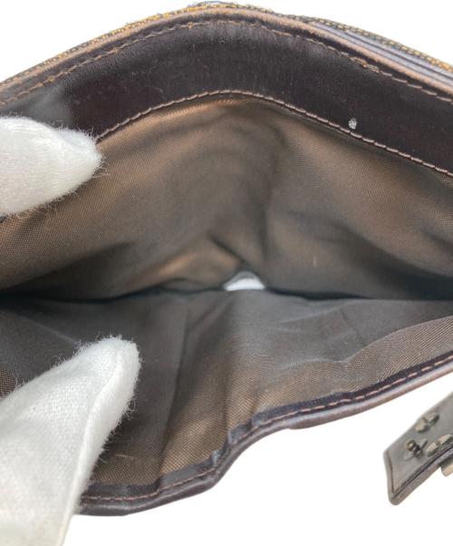 FENDI（フェンディ）FENDI (フェンディ) ズッカ柄2つ折り財布 ブラウンの古着・服飾アイテム