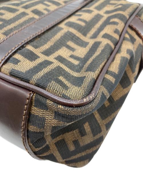 FENDI（フェンディ）FENDI (フェンディ) ズッカ柄ハンドバッグ ブラウンの古着・服飾アイテム