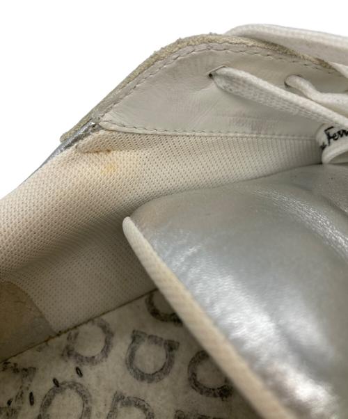 Salvatore Ferragamo（サルヴァトーレ フェラガモ）Salvatore Ferragamo (サルヴァトーレ フェラガモ) ローカットスニーカー シルバー サイズ:7の古着・服飾アイテム