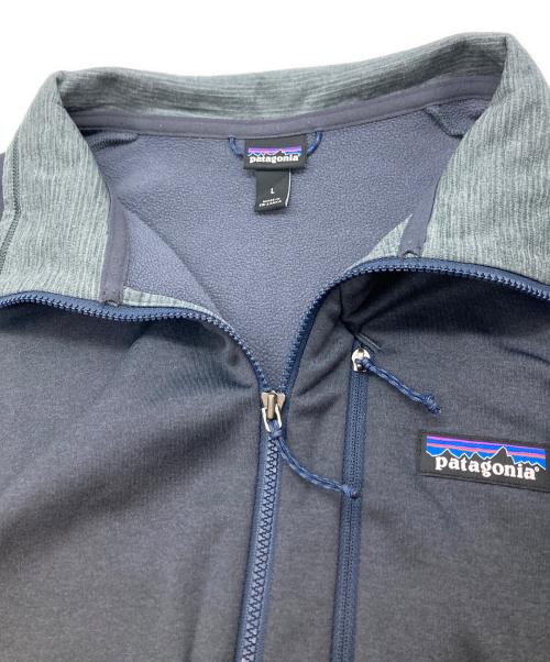 Patagonia（パタゴニア）Patagonia (パタゴニア) R1 Daily Jacket ネイビー サイズ:Ｌの古着・服飾アイテム