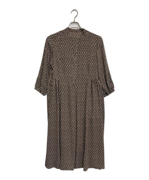 23区（ニジュウサンク）23区 (ニジュウサンク) モダンジオメトリックプリント ワンピース ブラウン サイズ:38の古着・服飾アイテム