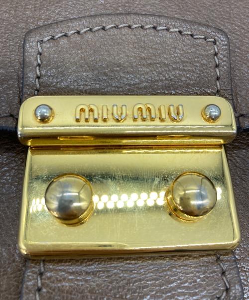 MIU MIU（ミュウミュウ）MIU MIU (ミュウミュウ) 2WAYショルダーバッグ ブラウンの古着・服飾アイテム