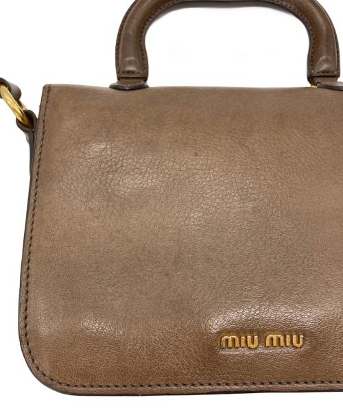 MIU MIU（ミュウミュウ）MIU MIU (ミュウミュウ) 2WAYショルダーバッグ ブラウンの古着・服飾アイテム