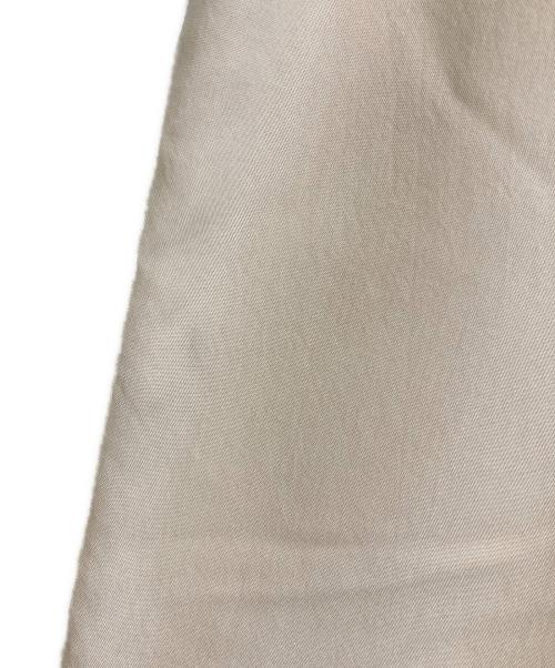 YLEVE（イレーヴ）YLEVE (イレーヴ) レーヨンイージーパンツ アイボリー サイズ:1の古着・服飾アイテム
