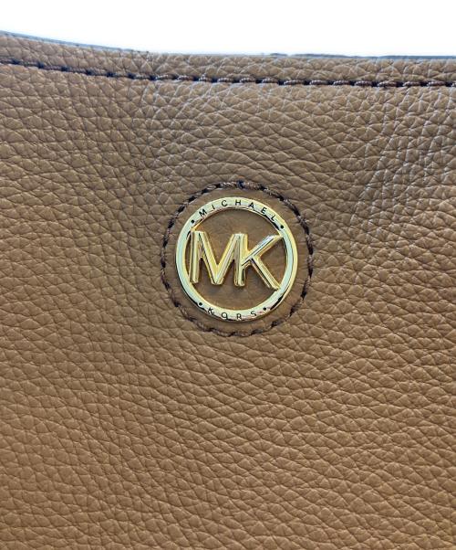 MICHAEL KORS（マイケル・コース）MICHAEL KORS (マイケル・コース) オープントート ラージ ブラウン 未使用品の古着・服飾アイテム