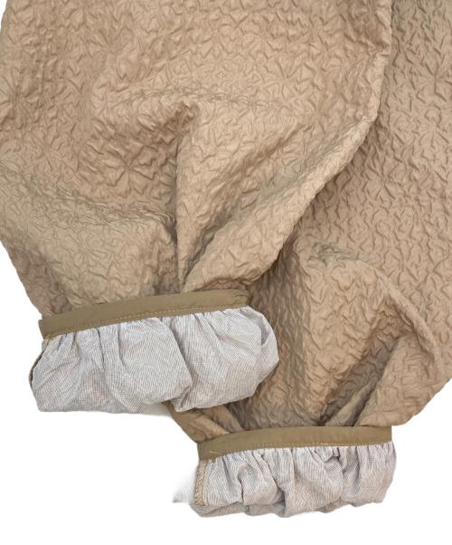 Super Beauty（スーパービューティ）Super Beauty (スーパービューティ) エンボス加工バルーン袖 ロングワンピース ベージュ サイズ:42の古着・服飾アイテム