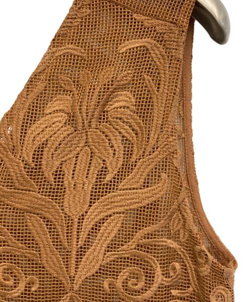 Ameri（アメリ）Ameri (アメリ) CHLOE V NECK ROMPERS ブラウン サイズ:Mの古着・服飾アイテム