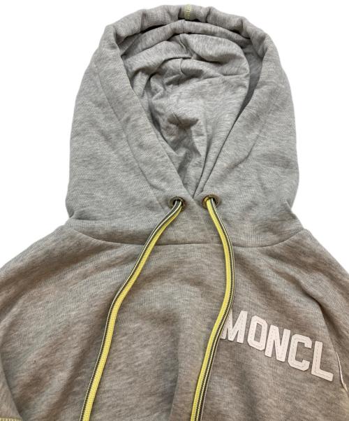 MONCLER（モンクレール）MONCLER (モンクレール) プルオーバーパーカー グレー サイズ:Sの古着・服飾アイテム
