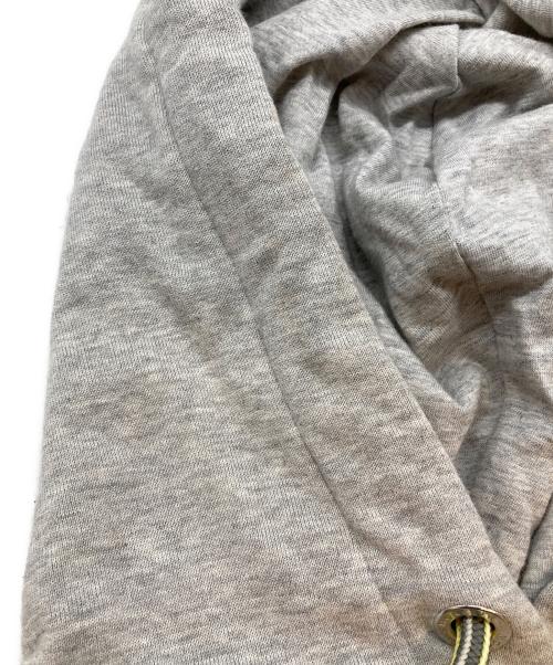 MONCLER（モンクレール）MONCLER (モンクレール) プルオーバーパーカー グレー サイズ:Sの古着・服飾アイテム