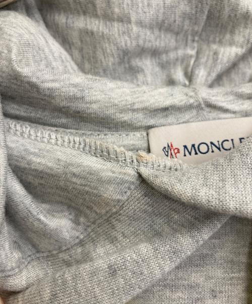 MONCLER（モンクレール）MONCLER (モンクレール) プルオーバーパーカー グレー サイズ:Sの古着・服飾アイテム
