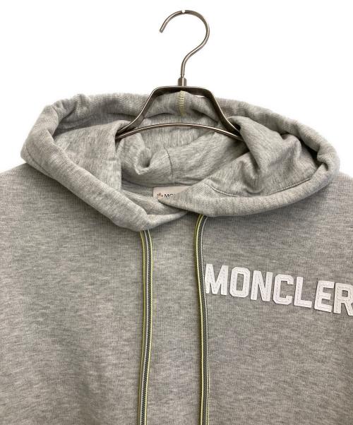 MONCLER（モンクレール）MONCLER (モンクレール) プルオーバーパーカー グレー サイズ:Sの古着・服飾アイテム