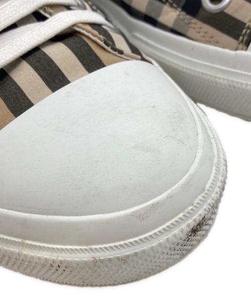 BURBERRY（バーバリー）BURBERRY (バーバリー) スニーカー ブラウン サイズ:42.5の古着・服飾アイテム