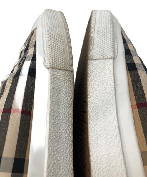 BURBERRY（バーバリー）BURBERRY (バーバリー) スニーカー ブラウン サイズ:42.5の古着・服飾アイテム